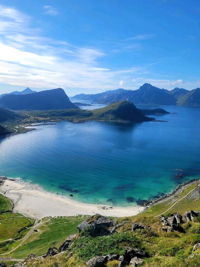 🏔️ Lofoten, Norway — Dramatic Peaks, Quiet Fjords, and Storybook Villages