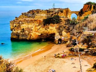 Portugal   Praia dos Estudantes, Lagos: A Beach with Character Among the Algarve Cliffs