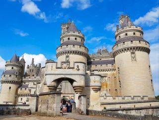 Pierrefonds Castle: France’s Fairytale Fortress 🏰✨