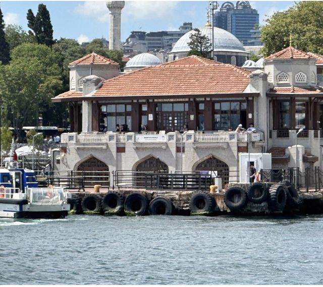 Maritime Heritage & Vibrant Street Culture: Beşiktaş
