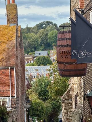 🎃 The English town that feels made for Halloween
