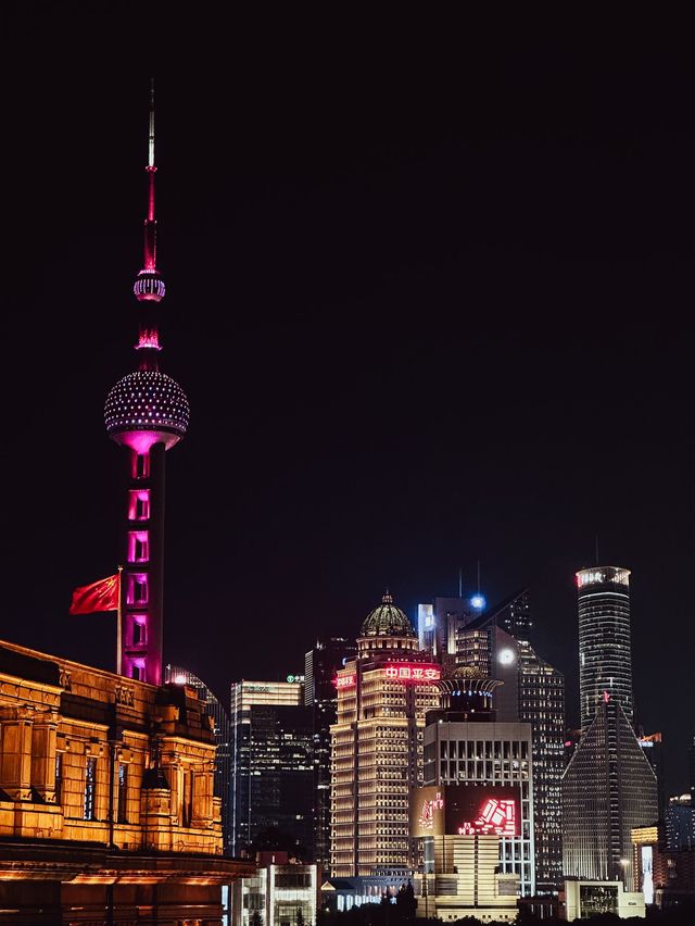 Nighttime at The Bund, Shanghai🌃⭐️