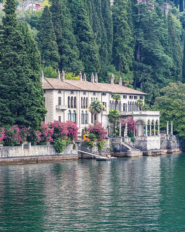 Villa Monastero: Where Green and Blue Collide 💙💚