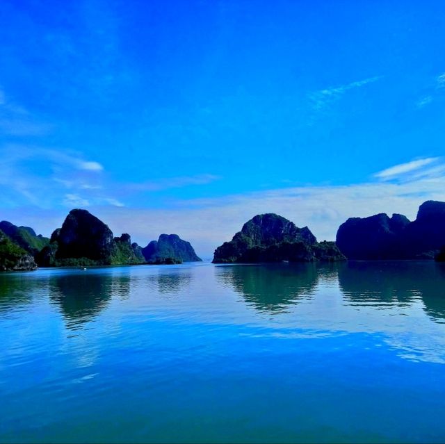 Hey! Hey! Hey! Of Ha Long Bay 👀