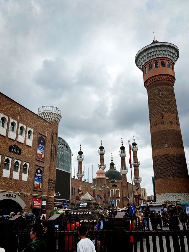 😍Xinjiang Grand Bazaar! Old meets New!