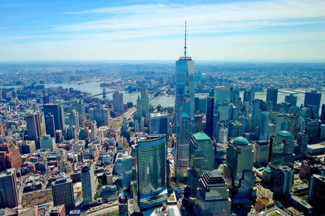 紐約與世貿大廈：城市的標誌與歷史的見證