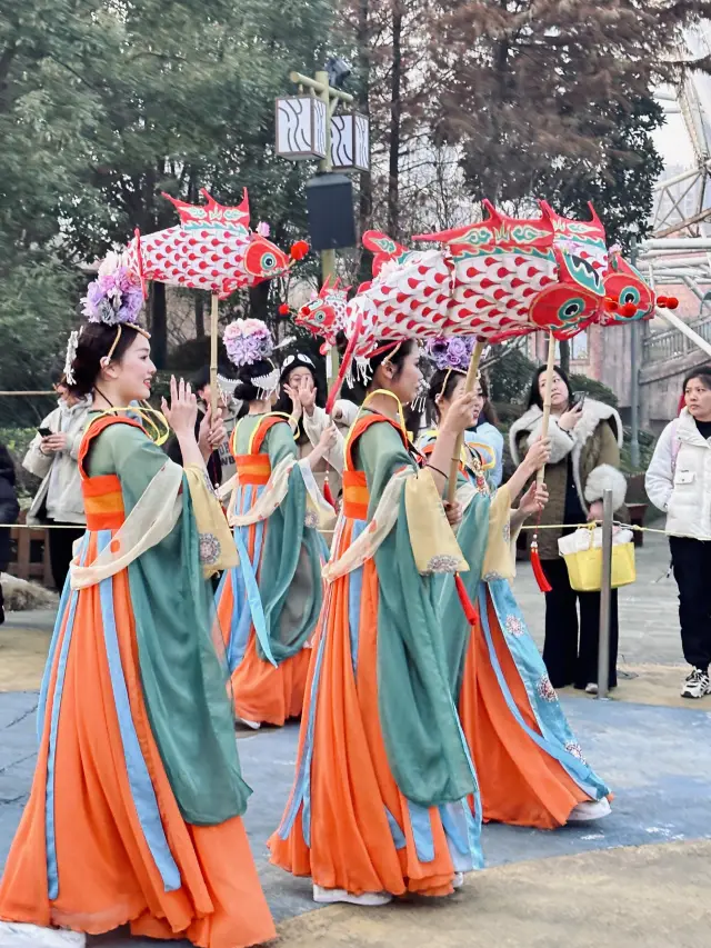 Sunac's New Year's Eve is so happy that it's unimaginable to send handsome guys here!