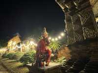 夜遊清邁古城-金葉樹與白象-遊客少燈火燦的羅摩利寺