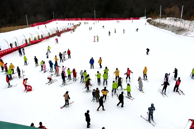 春節假期快來暢遊紫柏山冰雪之旅，不留遺憾