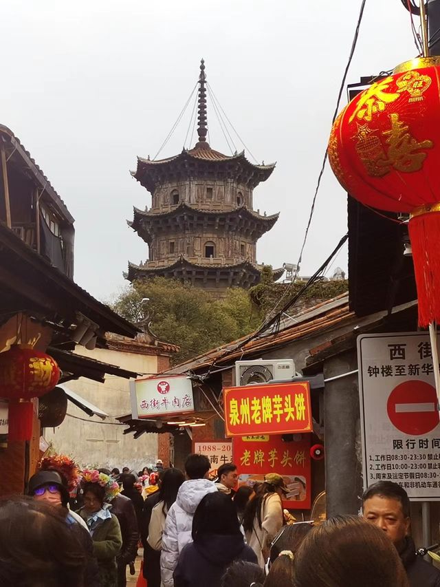 「此地古稱佛國，滿街都是聖人」，泉州名片：開元寺