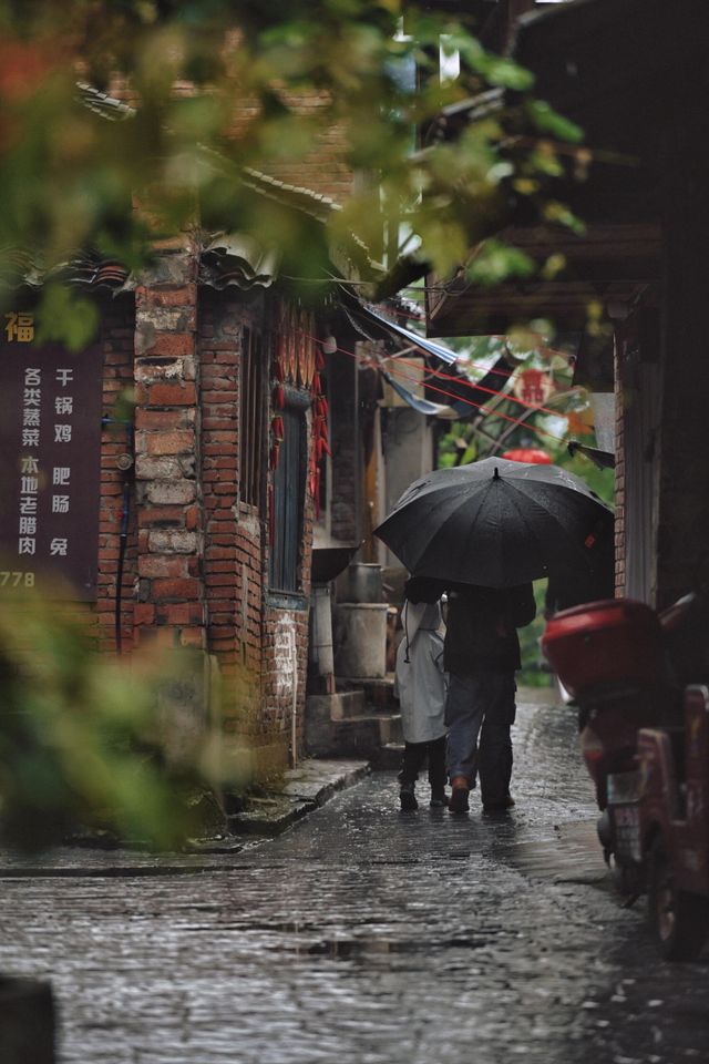 樂山健為|時間停在了這座無人問津的小鎮