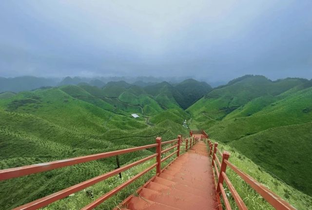 遇見宮崎駿的「天空之城」，夏日簡直不要太美！在廣西自駕直達