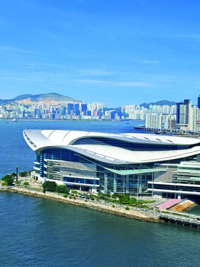 🌟 Hong Kong Hotspot: Holiday Inn Golden Mile 🏨✨