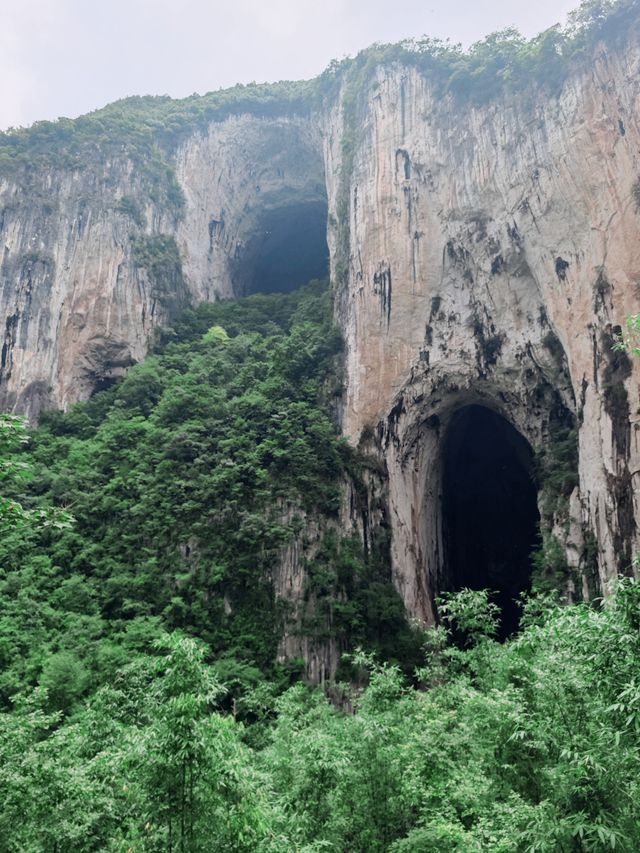 貴州紫雲格凸河：喀斯特地貌的神秘之旅！