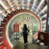 🌀 Spiral Bookstore in Shenzhen 📚 Most beautiful bookshop!
