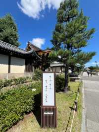 京都古韻·本願寺：在歷史與信仰的交響中漫步。