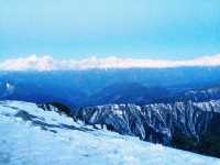 四川省著名雪山推薦：牛背山。非常適合拍照打卡看日出遊玩！