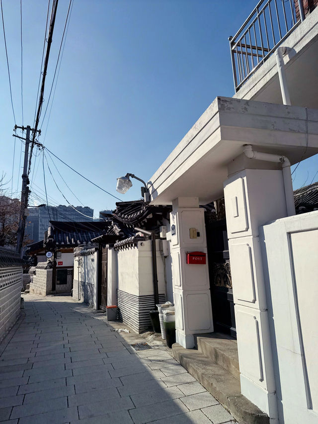 敬近堂與國立現代美術館一日遊：藝術與歷史的深度探索🎨🏛️