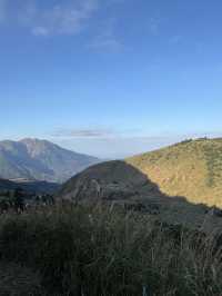 在陽明山感受心無外物的旅行：從擎天崗到小油坑