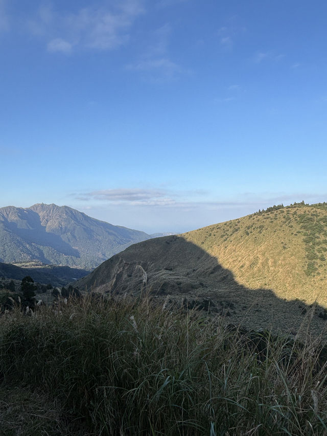 在陽明山感受心無外物的旅行：從擎天崗到小油坑