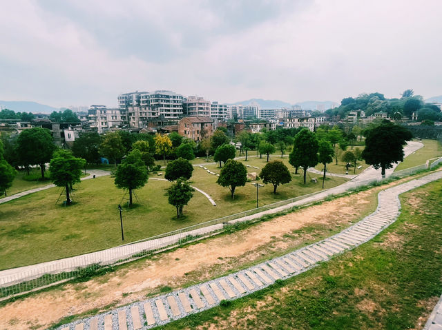 廣東省肇慶市文物古蹟景點：肇庆府署遗址公园，適合觀光旅遊、度假休閒等！