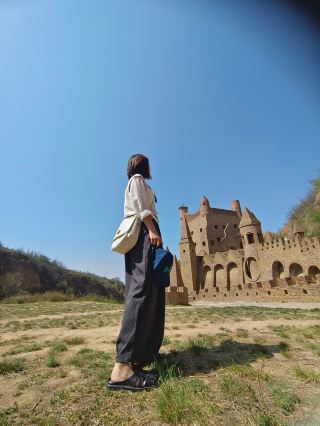 Xi'an to Tongchuan Cotton Castle Day Trip | Hogwarts Alternative