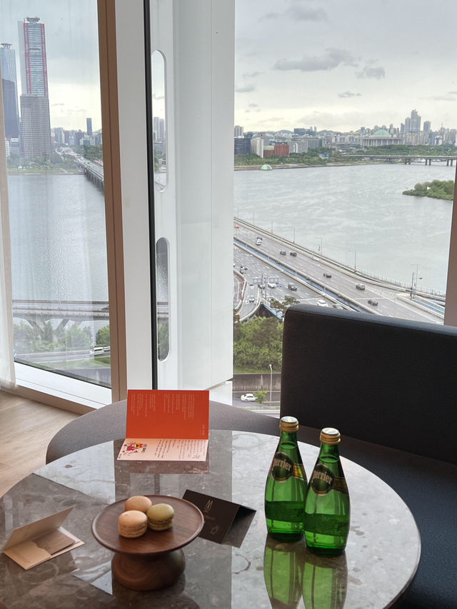 首爾麻浦新寵！納魯美憬閣酒店，無邊泳池與江景的浪漫邂逅🌉