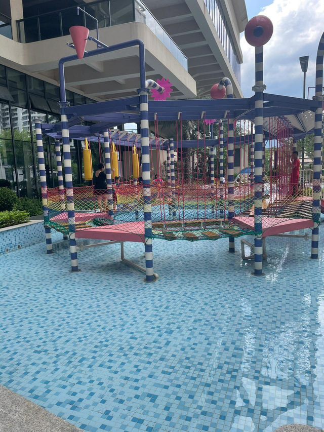 東莞周邊遊｜夏天必衝親子玩水聖地！室內外水上樂園一次玩夠～🌊