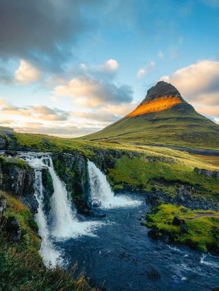 Green with envy! What kind of magical Iceland is this? Unbelievably beautiful!
