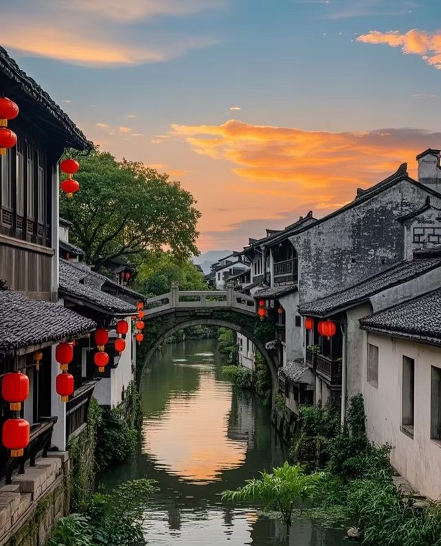 老街舊巷，青磚灰瓦，寫滿歲月悠長