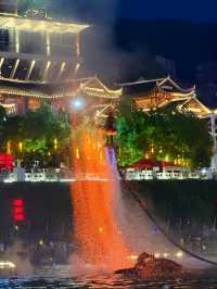 湖北宣恩「小洪崖洞」夜景靚到爆 仲好行過洪崖洞！