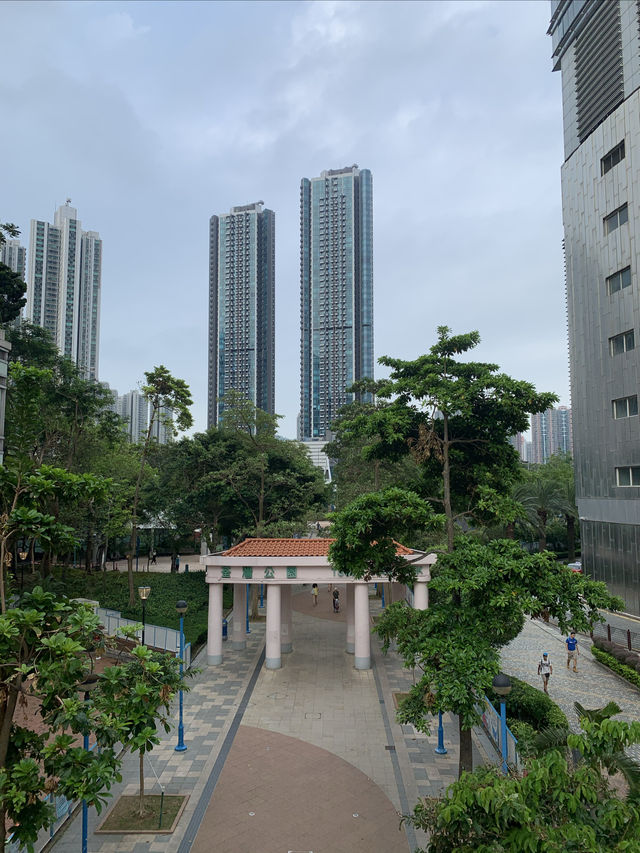 香港荃灣如心酒店／體驗88層5秒的「港式高效」