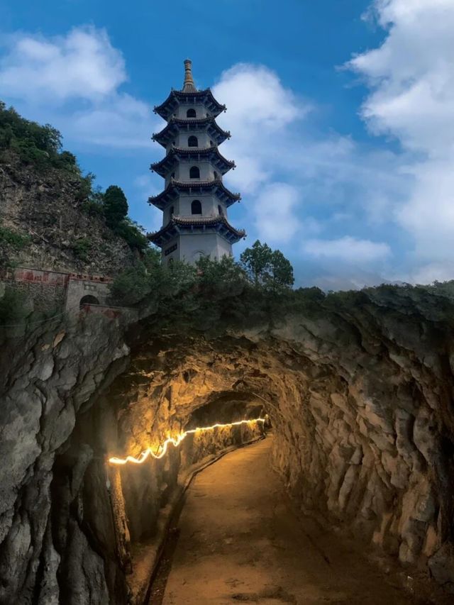 北京聖蓮山輕徒步攻略｜怪石古寺最大老子像全打卡！