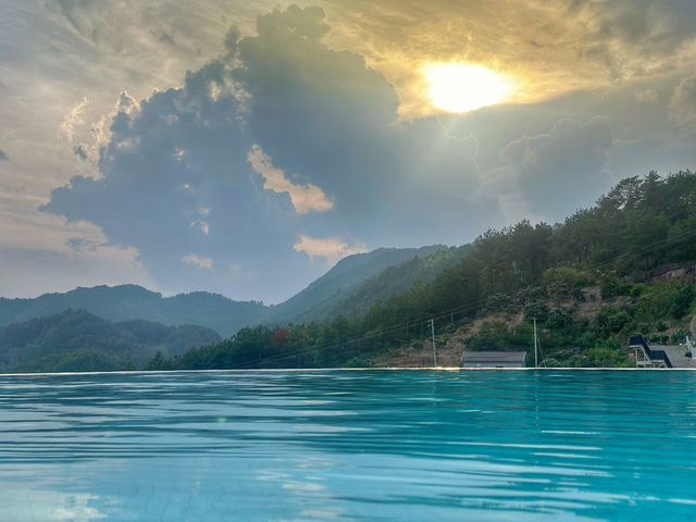 Yuchiyan - Lake view boutique hotel