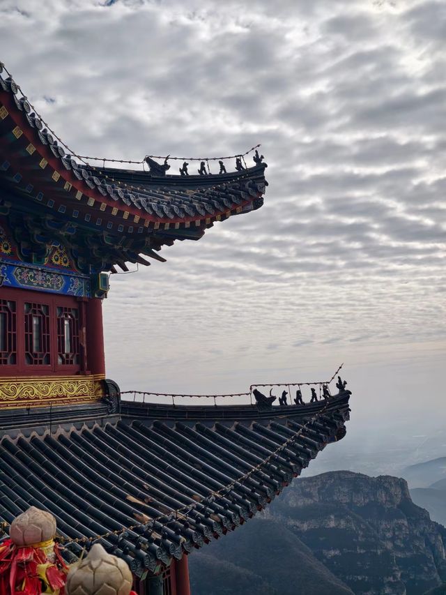 雲海中的仙境秘境