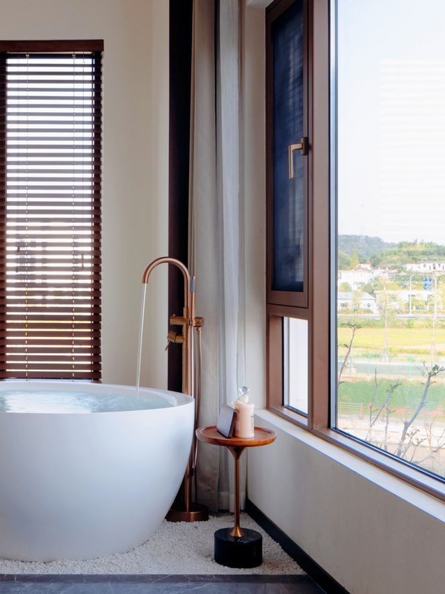 新餘藏了一家新中式避世民宿！泡澡望山野+花窗藏禪意