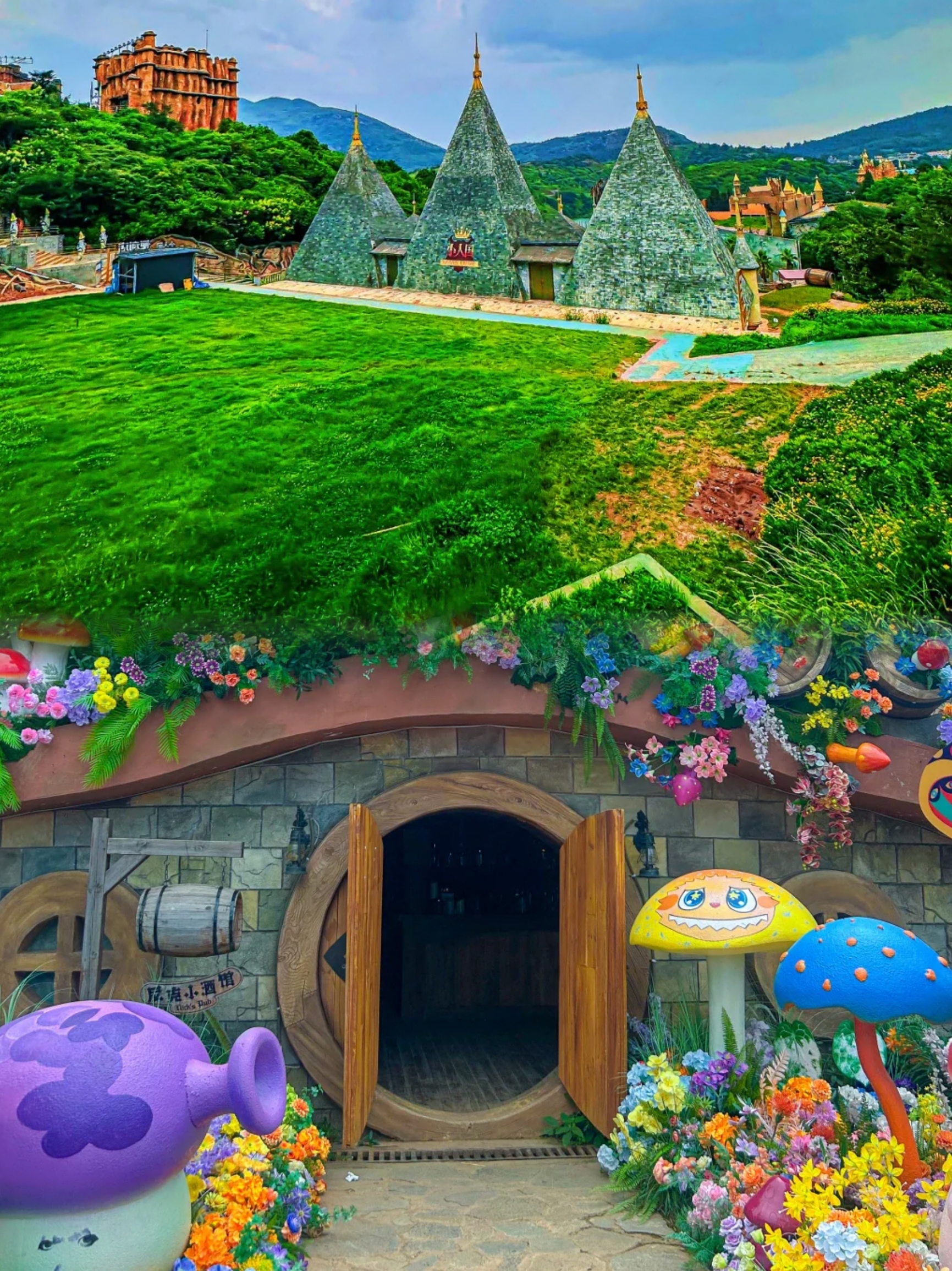 ✨ Kunming parents rejoice! The hidden "Miniature World Theme Park" in the city is amazing—packed with fairy tale scenes and interactive activities, kids can play all day long, and parents can easily snap stunning photos. A double win for photos and kids, here’s a super practical guide for you👇

🗺️ Core play route (efficient for kids without detours)  
🌞 Morning (check out fairy tale scenes + interact): Start at the Royal Butterfly Pavilion to see a butterfly wall made up of 1,314 butterflies and introduce kids to different butterfly species; then visit Jiligulu Town, where 12 Hobbit houses each have unique themes and you can interact with the little elves inside. Next, head to Elf Canyon to find the constellation giant stones, perfect for atmospheric photos.  
🍱 Noon (watch performances + recharge): At 11:30, go to Triumph Square to watch the joyful elf show, after which you can dance together and receive magical candies. Food inside the park is pricey, so it’s recommended to bring your own snacks and water or have some simple street food to save time.  
🌤️ Afternoon (play freely + climb for views): Take the kids to the non-powered playground first, where swings, trampolines, and magic nets let kids have a blast; then visit the Magical Animal City to interact with over 60 dinosaur models. Finally, climb the Black Gold Castle to overlook the entire park from the top, with medieval-style scenes perfect for photos.

📸 Must-shoot spots (easily capture fairy tale masterpieces)

- Starry Stairway: The interplay of light and shadow is great for full-body shots, with a built-in dreamy filter;  
- Ocean Elf Island: Fresh and healing scenes, every snap looks like stepping into an ocean fairy tale;  
- Macaron Mushroom Village: Bright colors, perfect for fun parent-child photos with kids;  
- Magic Botanical Garden: Giant mushroom props as background, like being in a fantasy forest.

💡 Practical tips

- Tickets & transport: Adult tickets about 109 RMB, free for children under 1.2 meters, discounts for seniors and students; drive with navigation to "World Butterfly Ecological Park," or take a shuttle bus or Metro Line 3 to Xishan Park Station then taxi to the park.  
- Time-saving tips: Arrive before 10 AM on weekdays to avoid crowds, after entering the park you can spend 5 RMB on a sightseeing car to save energy; keep an eye on showtimes at 10:50 and 15:50 and secure your spot early.  
- Others: Pony rides, water slides, and other activities have extra fees; bring non-slip shoes and sun protection for kids, trampoline socks must be purchased separately.