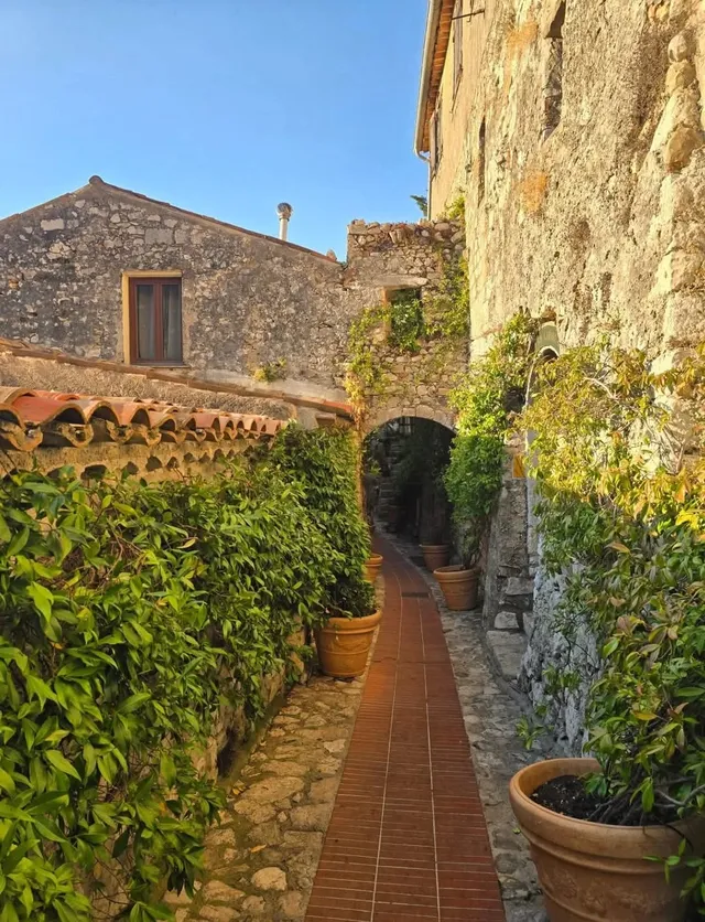 埃茲‖法國蔚藍海岸中世紀懸崖小鎮