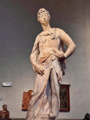 【希少・高級】イタリア人形 (フィレンツェ) フィレンツェの穴場宝物！子どもと一緒にルネサンス彫刻の秘密を