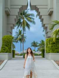โรงแรมบูติกสุดหรูบนชายหาดเขาหลักที่เต็มไปด้วยความหรูหรา