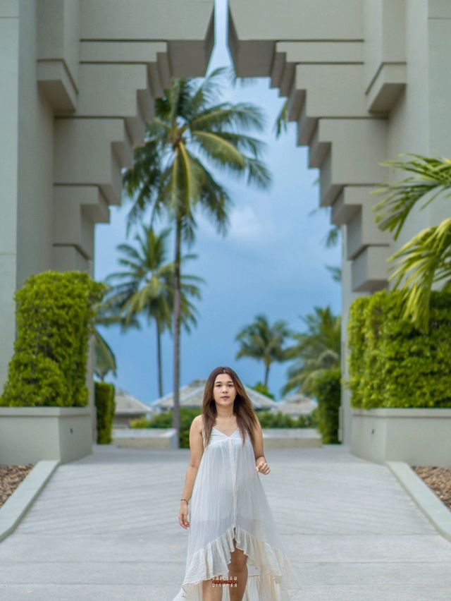 โรงแรมบูติกสุดหรูบนชายหาดเขาหลักที่เต็มไปด้วยความหรูหรา