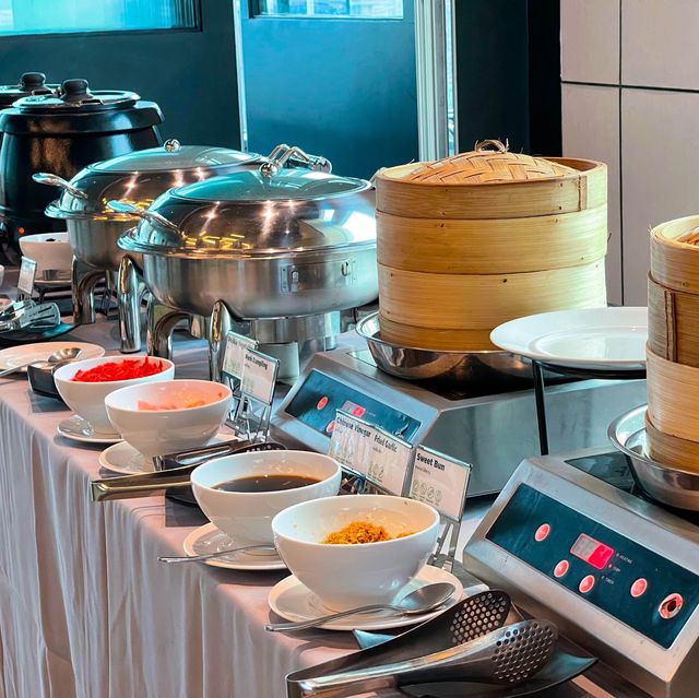 🍴 ห้องอาหาร Level 8 Kitchen and Bar