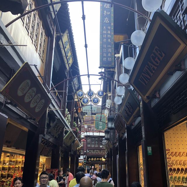 上海豫園🎑 古建與美食的雙重驚喜之旅 上海豫園🎑 古建與美食的雙重驚喜之旅