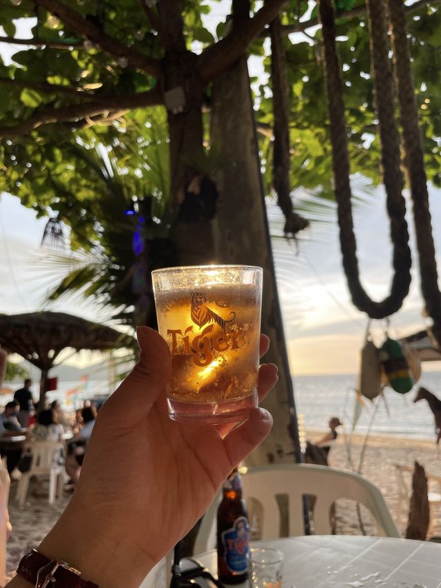 페낭 오션뷰 레스토랑에서 일몰보며 맥주💜