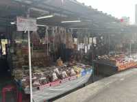 ตลาดชุมชนทางขึ้นวัดเขาตะเกียบ