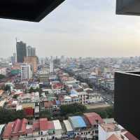 젊음의 도시 캄보디아 프놈펜 석양