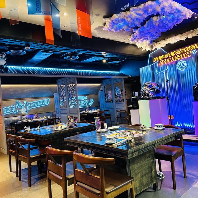 旺角太空宇宙元素 - 火鍋店
