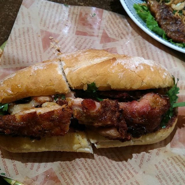 神秘食材鵝肝醬法包