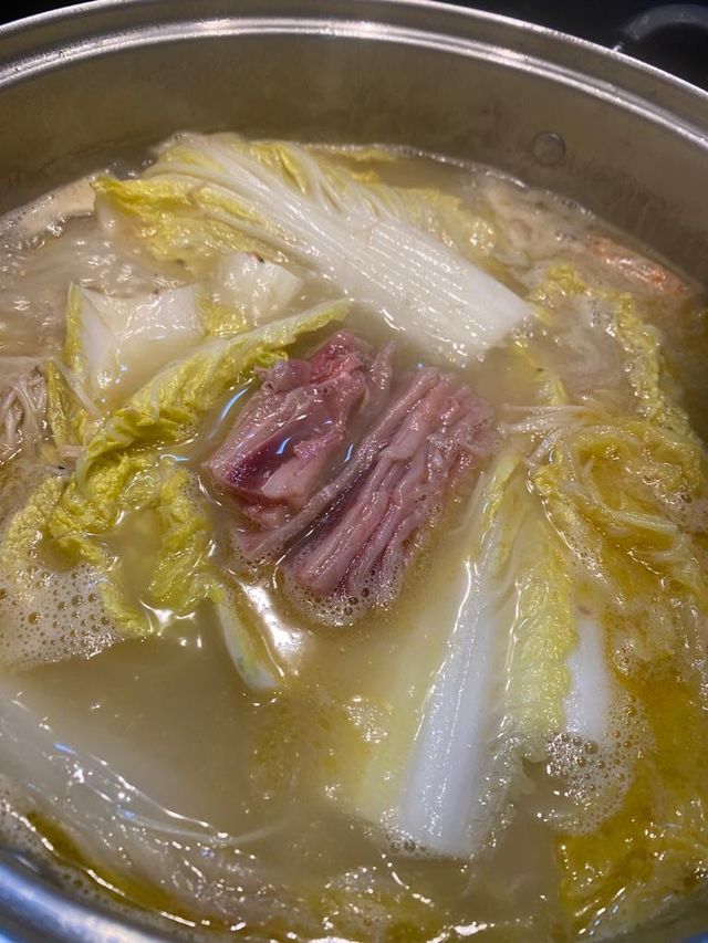 🐥雲吞雞煲放題🐚