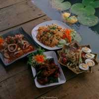 ร้านอาหารบรรยากาศบ้านทุ่ง สุขปลายนา กาฬสินธุ์